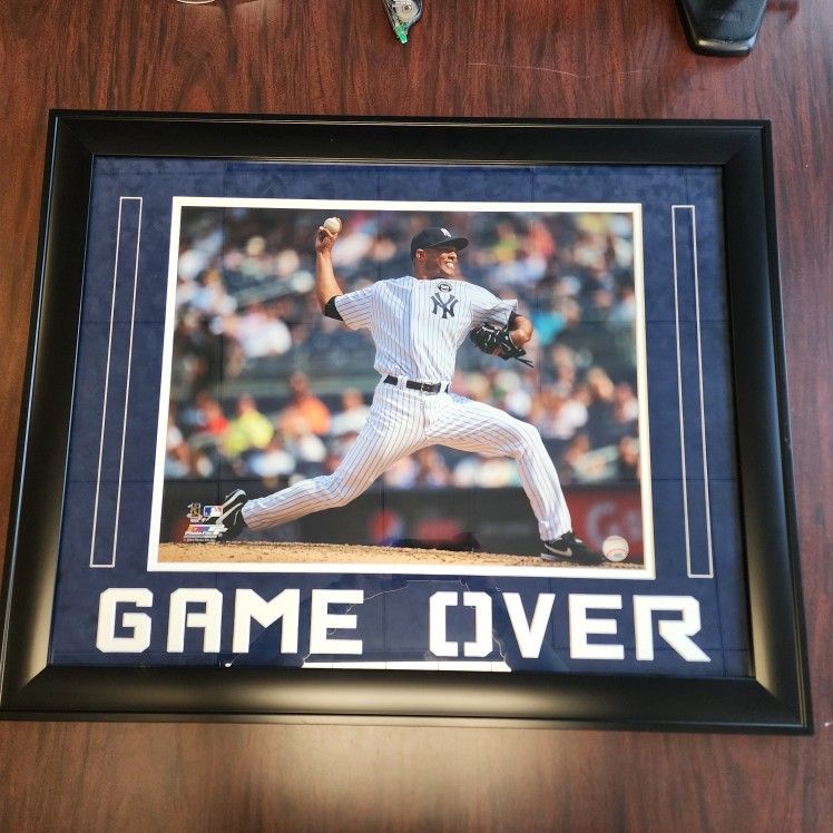 MARIANO RIVERA FRAMED PICTURE 