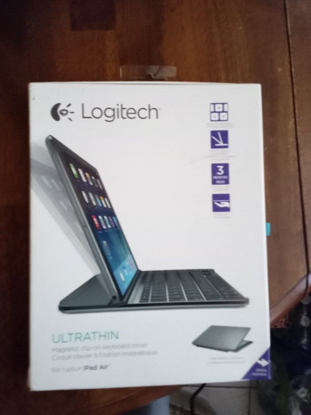 Logitech magnetic ultrathin, iPad Air keyboard, cover brand new