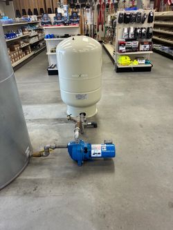 Pressure tank  and water pump
