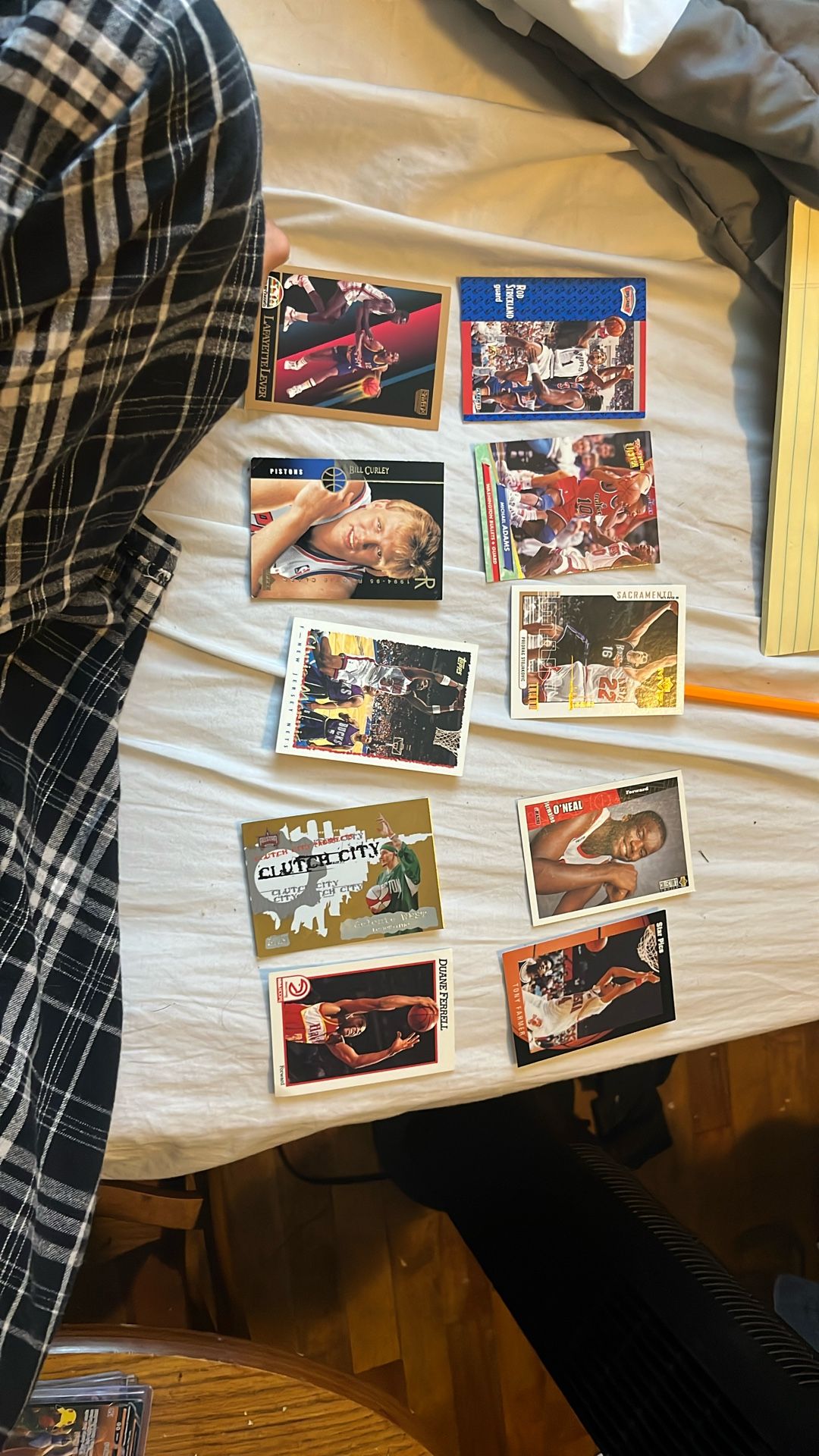 10 Basketball Cards Good Condition