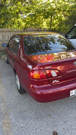 2000 Toyota Corolla