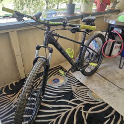 Trek Mountain Bike – Upgraded Bars/Pedals – Ready to Ride