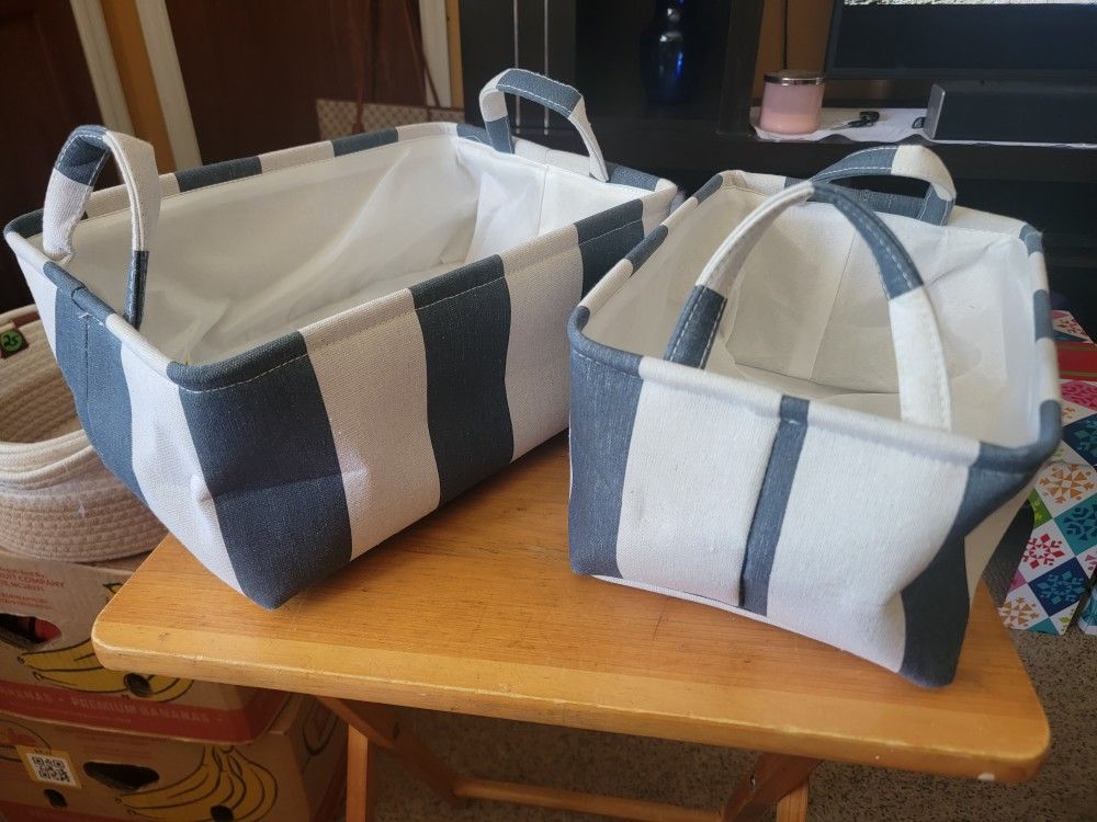 π2 LINED BASKETS. L-6'Tx14"Wx12"L, S-6"Tx8"Wx12"L