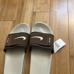 Men’s size 9 brand new shoes for $40