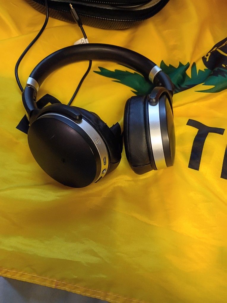 Sennheiser HD 4.50