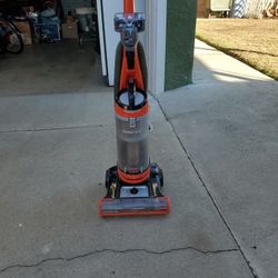 Bissell Vaccum Cleaner 