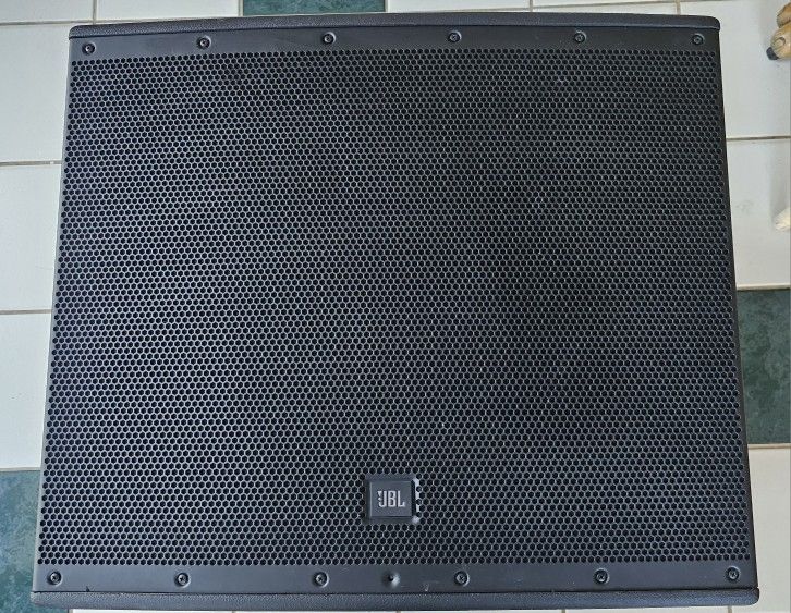JBL EON618S Subwoofer
