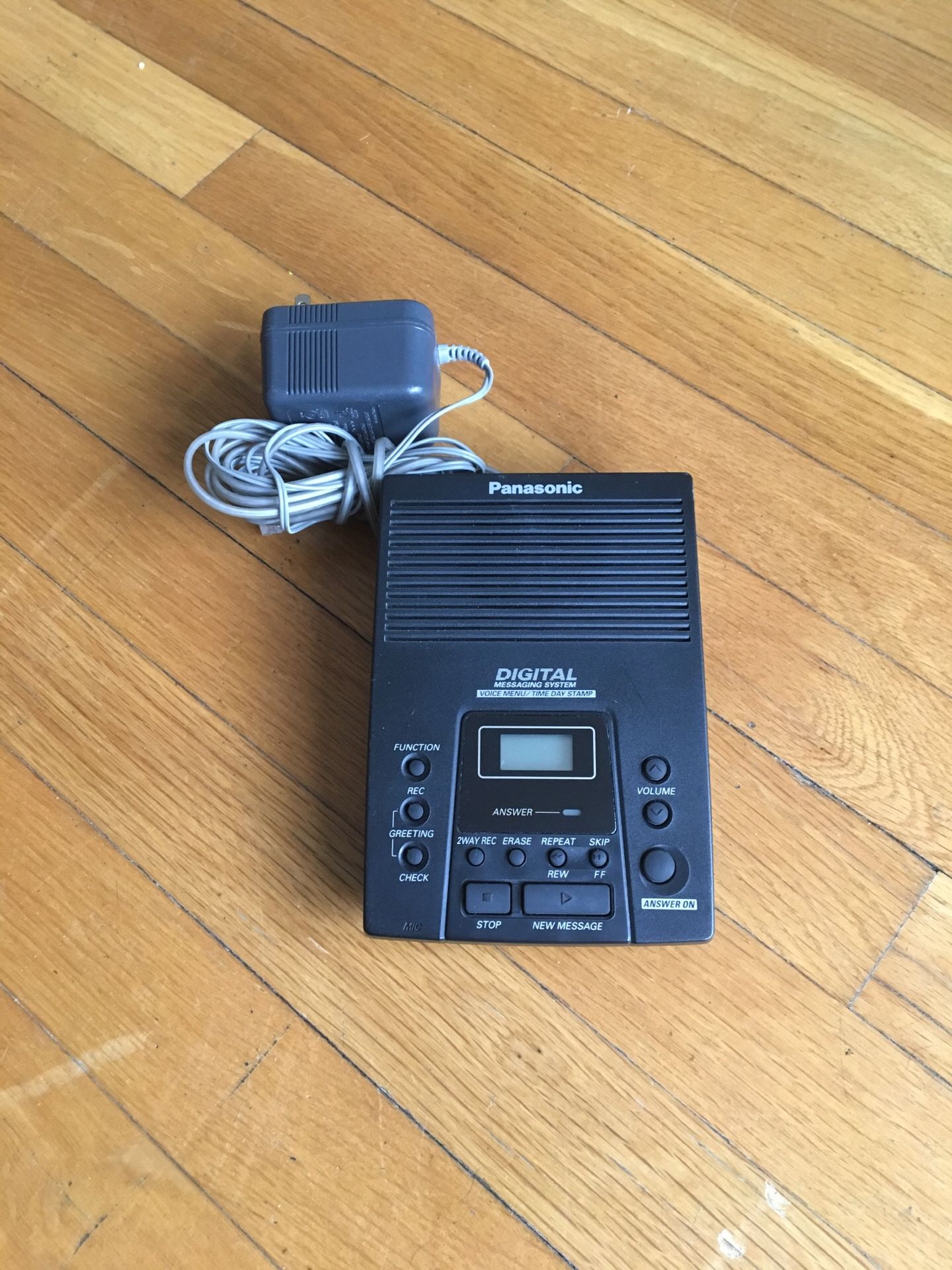 Panasonic KX-TM100B 15 Minute All Digital Answering Machine
