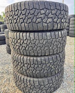 285/70/17Falken Selling a set of 4 tires in excellent condition 🫡