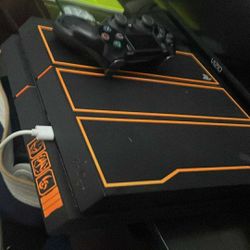 Ps4 LIMITED EDITION CALL OF DUTY BLACK OPS CONSOLE & ONE MODERN WARFARE GAME 