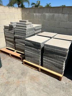 Acker-Stone pavers mother pearl 18“ x 18“ pavers