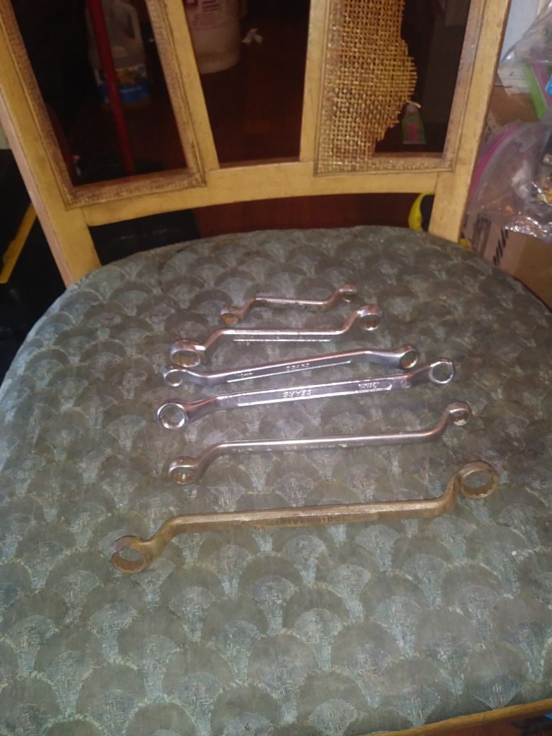 10. DOUBLE BOXEND WRENCHES