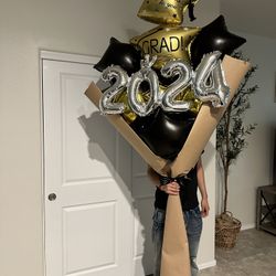 6ft Tall Graduation Bouquet 