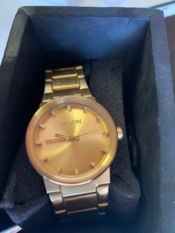Nixon cannon watch