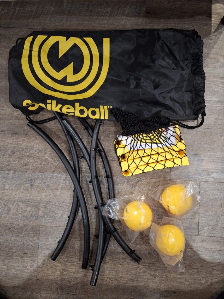 Spikeball Game