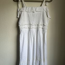 White Sundress Mid-length 