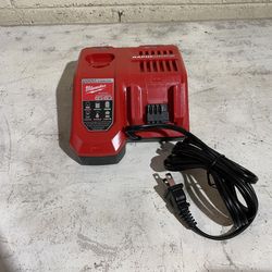 Milwaukee Fast Charger