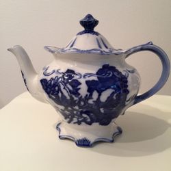 Staffordshire Flow Blue “Rose” Blakeney Ironstone Teapot