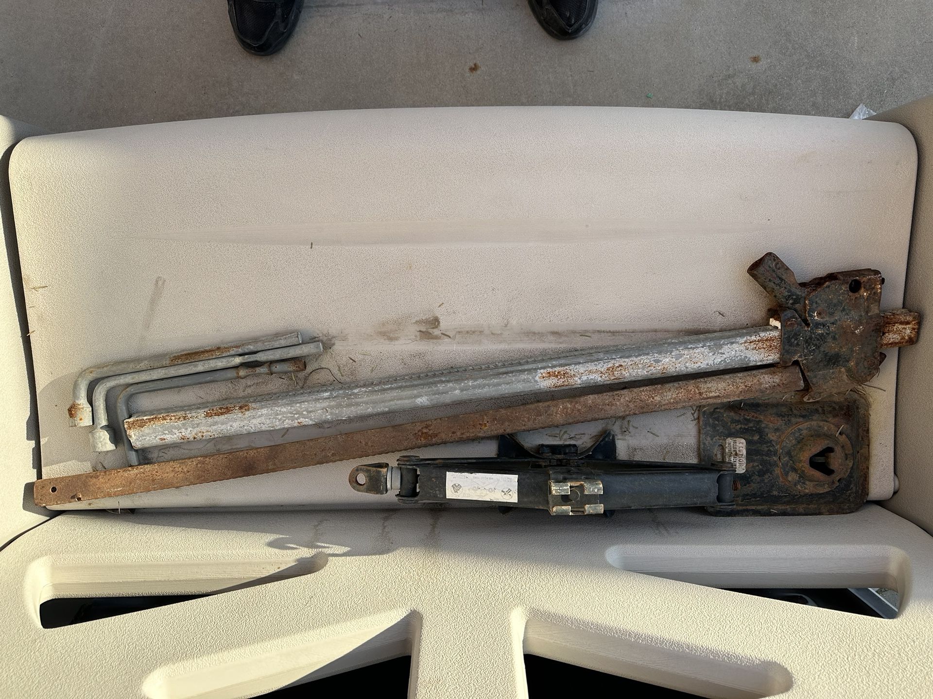 Automotive / Car Jacks