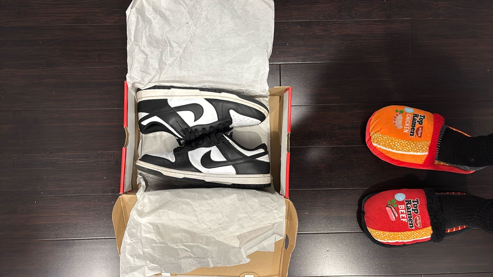 nike panda dunk size 9.5