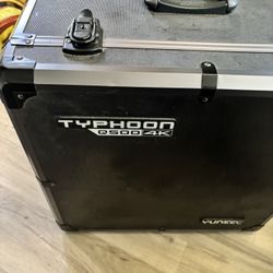 TYPHOON Q500 4 K