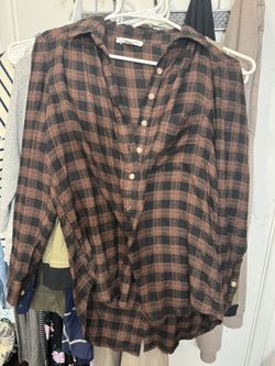 Brown Plaid Women Button Shirt. Size XS