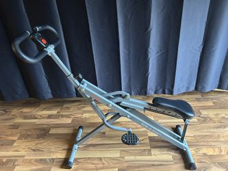 Máquina de ejercicio Sunny Health & Fitness Row-N-Ride en buen estado / exercise machine.