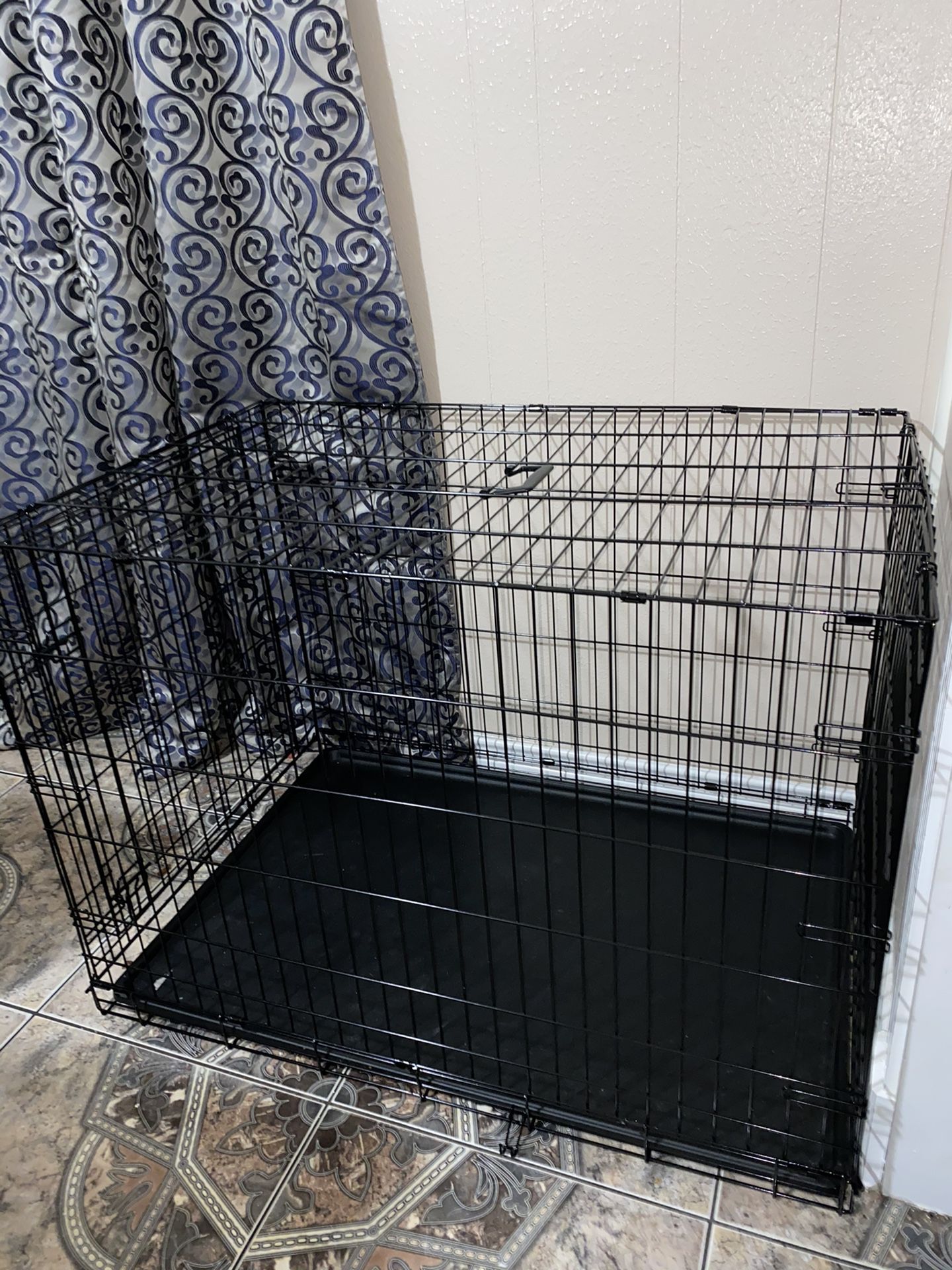 New 42” Dog Crate