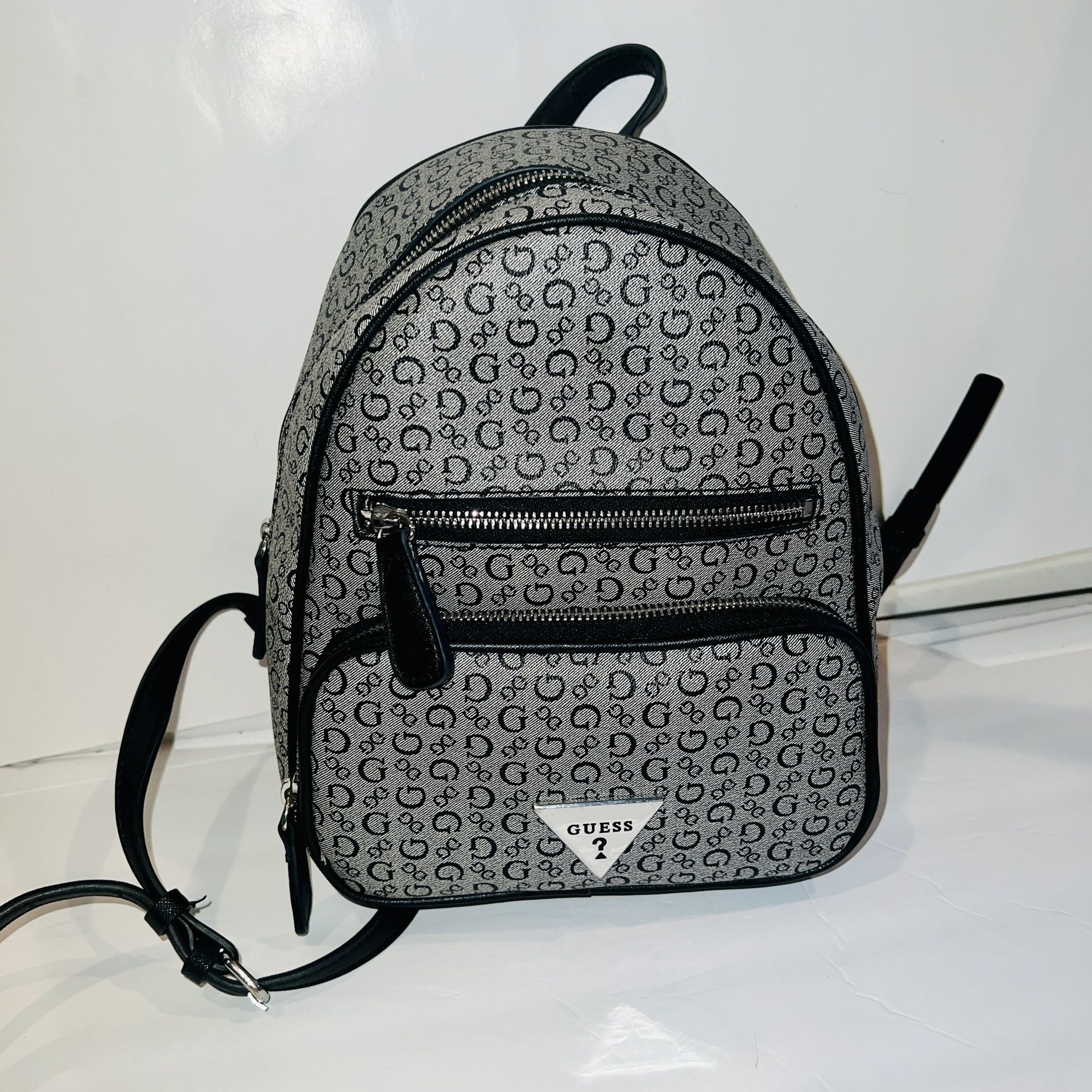 guess mini backpack logo Factory Women's Galatia Clothing, Shoes & Accessories this backpack can withstand any adventure with a lightweight yet practical zipper Cream White Logo Mini Backpack