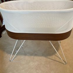 **Snoo Bassinet - Good Working Condition - **