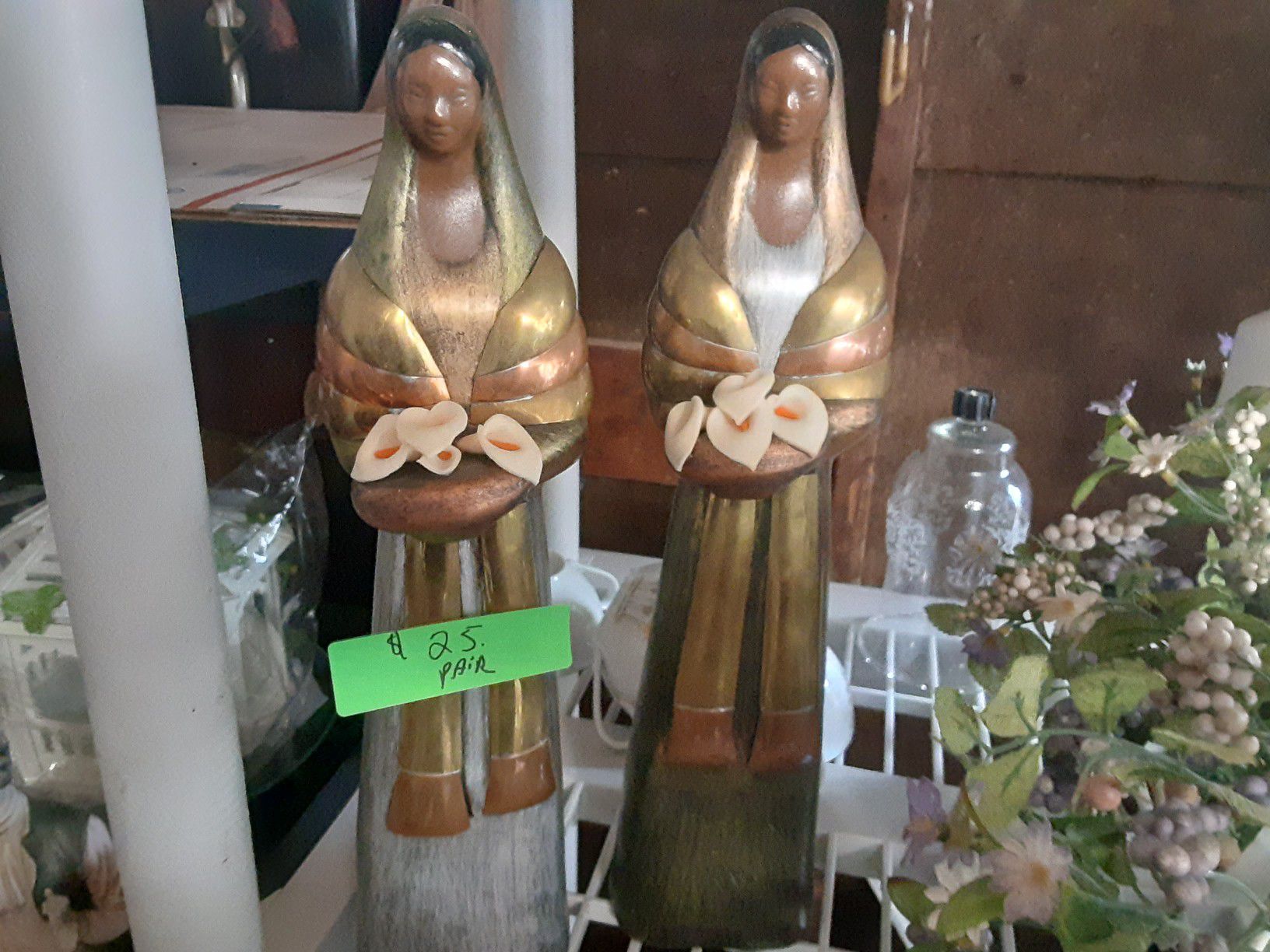 A PAIR of Beautiful Looking VINTAGE Statues REALLY Unique