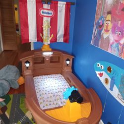 Little Tikes Pirate Ship Bed