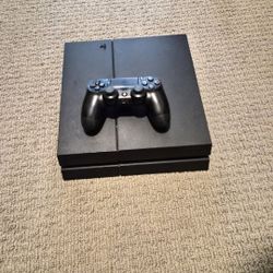 PlayStation 4 Console + Controller