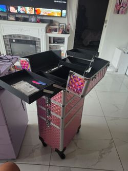 Nail supply organizer