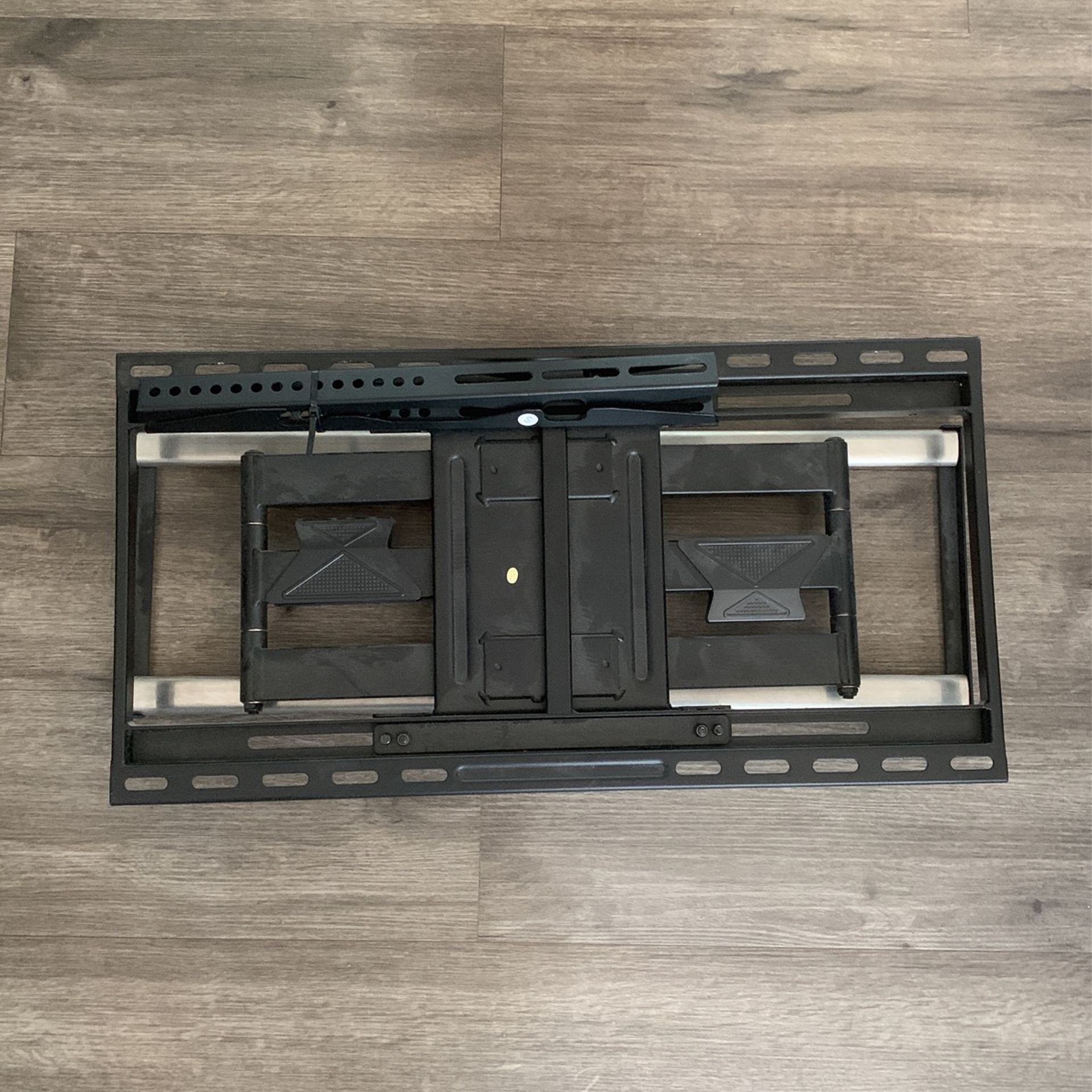 TV Wall Mount Bracket