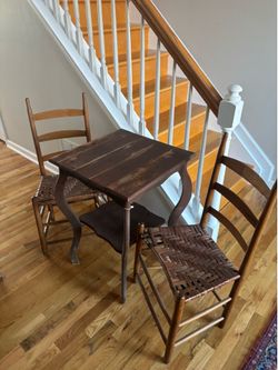Vintage Wood Table w 2 chairs
