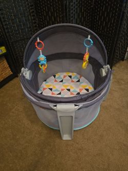 Fisher-Price Baby Portable Bassinet Play Space On-The-Go Baby Dome - North Natomas