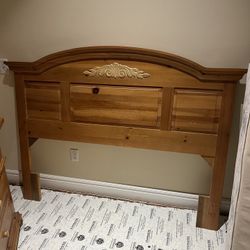 Queen Bedroom Set