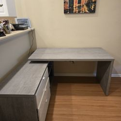 L-shape Dania Desk