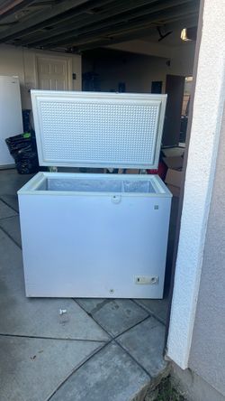 Deep freezer