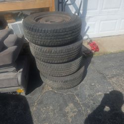 Michelin Defender LTX m/s 215/70R16