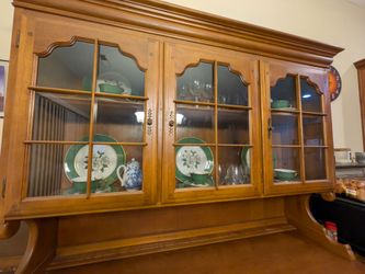 Dining Room Hutch **REDUCED**