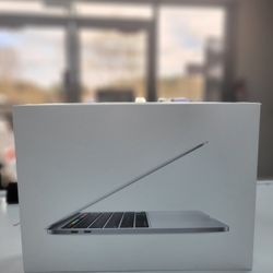 Apple MacBook Air 13in M4 Chip | $5 Down | Rest Later - 90 Days Warranty Included 