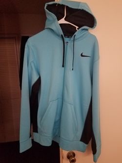Nike dry fit sweater Large