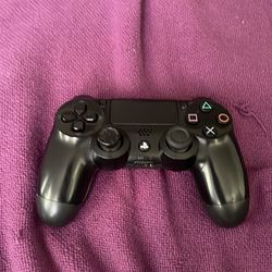 PS4 controller