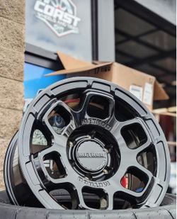 MR710HD Gloss Black Available in 17” Rim 6x5.5 0 Offset