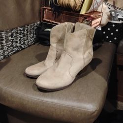 Tan Shoes