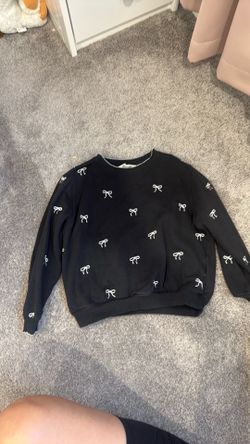H & M Sweatshirt