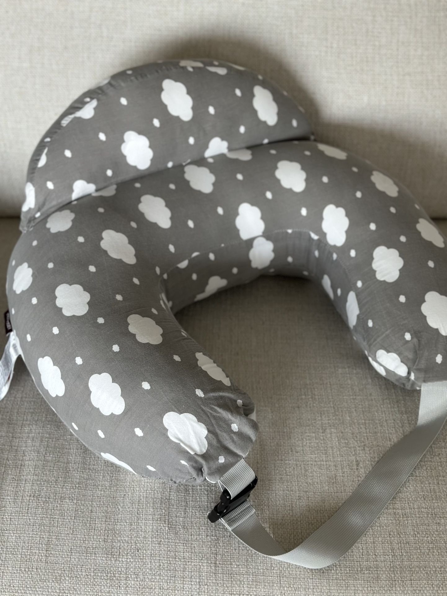 Momcozy Original Nursing Pillow And 2 Pillowcases