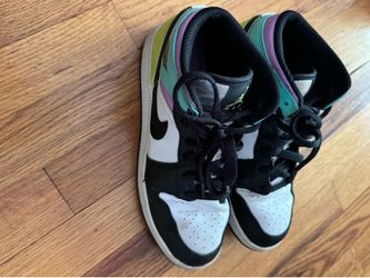 Nike Air Jordan 1 Mid sneakers